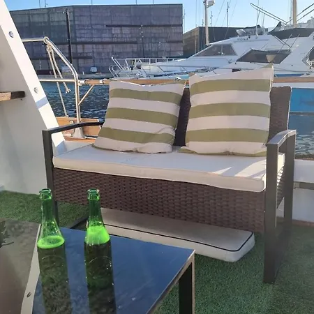 Charming Boat House In Barcelona With Big Terrace And Solarium Botel *